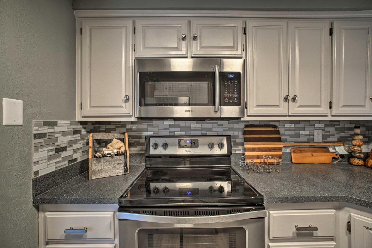 Renovated Lakefront Escape With Private Dock And Deck! بيلا فيستا المظهر الخارجي الصورة
