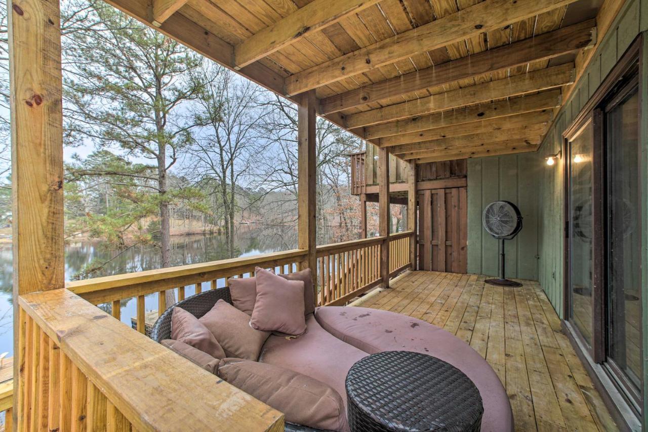 Renovated Lakefront Escape With Private Dock And Deck! بيلا فيستا المظهر الخارجي الصورة