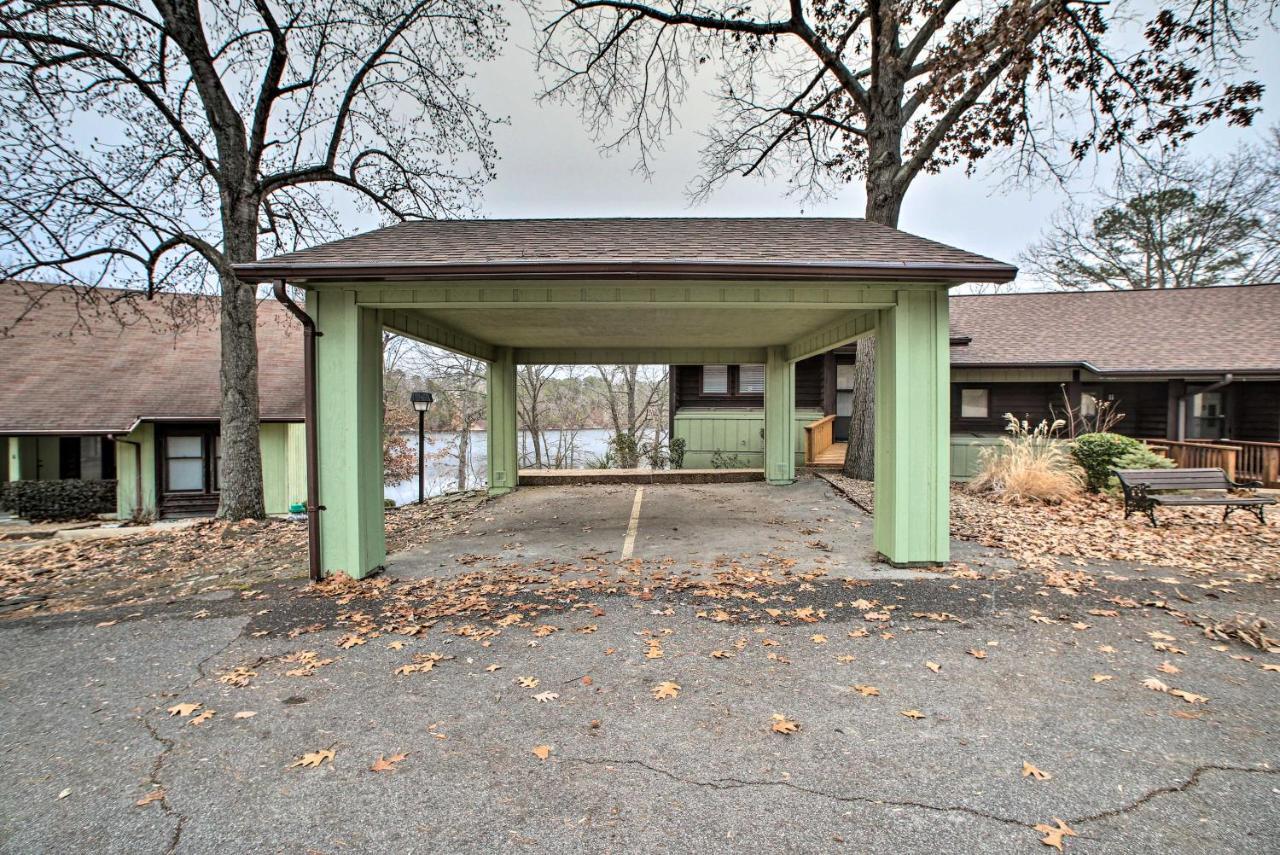 Renovated Lakefront Escape With Private Dock And Deck! بيلا فيستا المظهر الخارجي الصورة